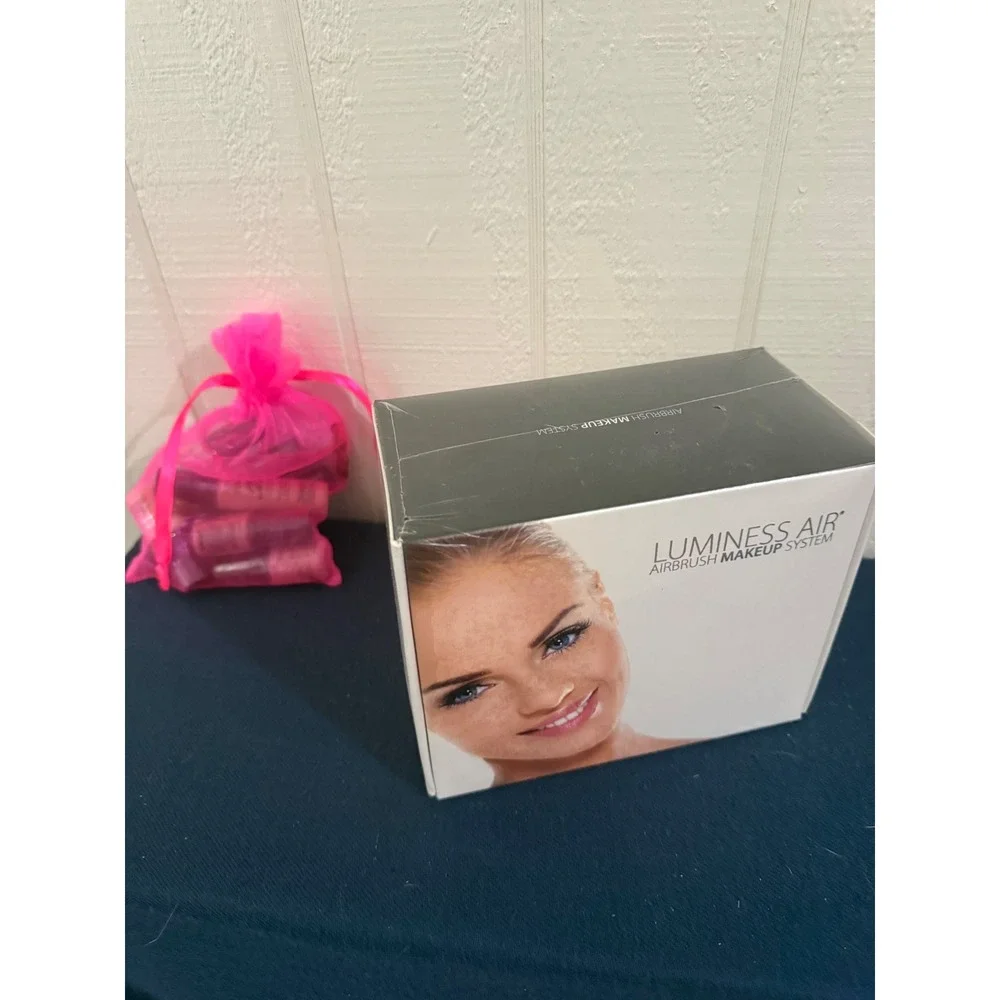 NIB! Luminess Airbrush Makeup System PC-250BK with Silk Foundations & Cosmetics